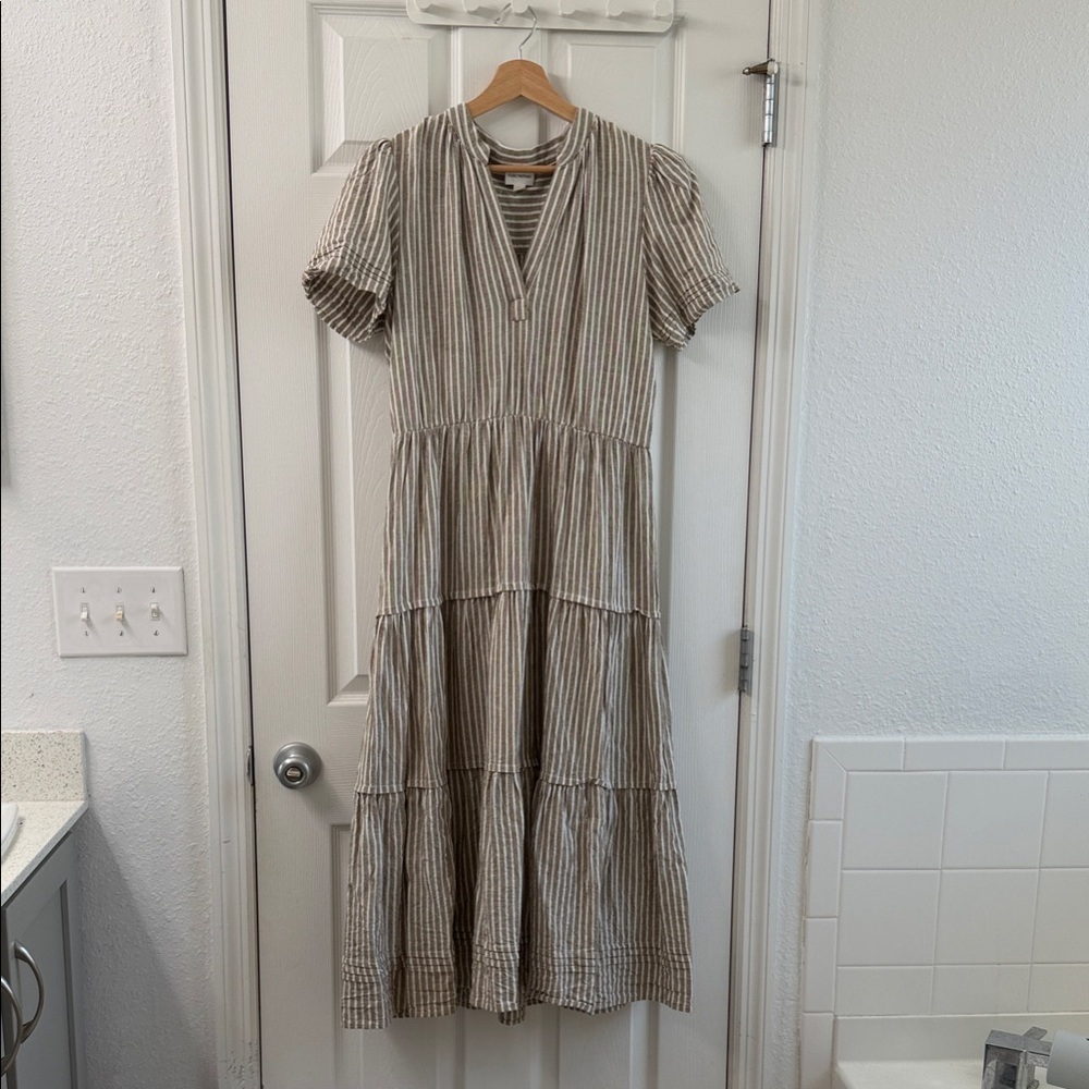 Striped linen Maxi Dress